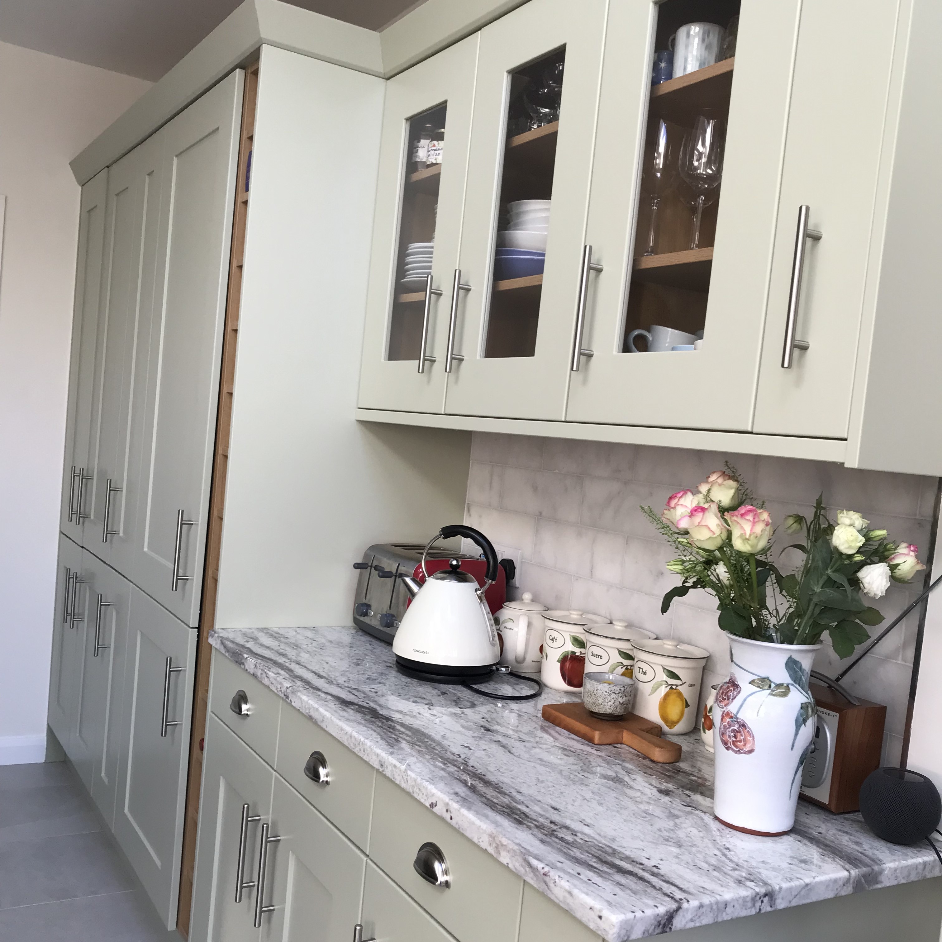 Cottage Shaker Kitchen, St Albans Hertfordshire British Institute of